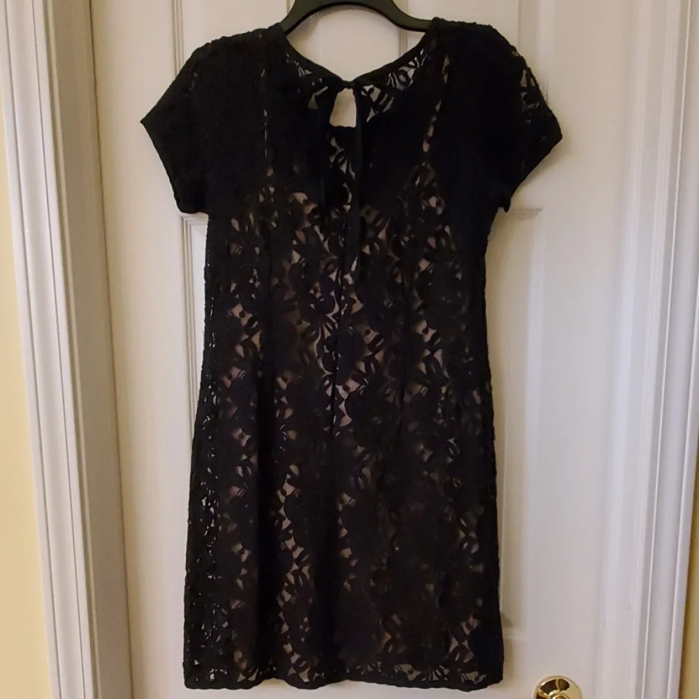 Ann Taylor Loft black lace dress sz 4